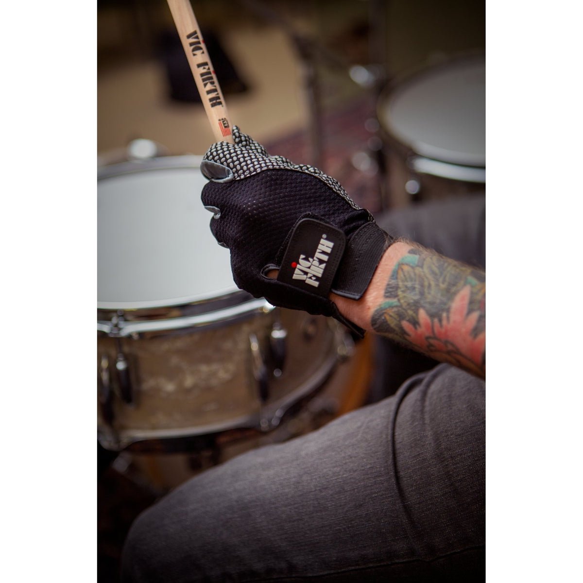Vic Firth Drumming Gloves - Medium - Image 4