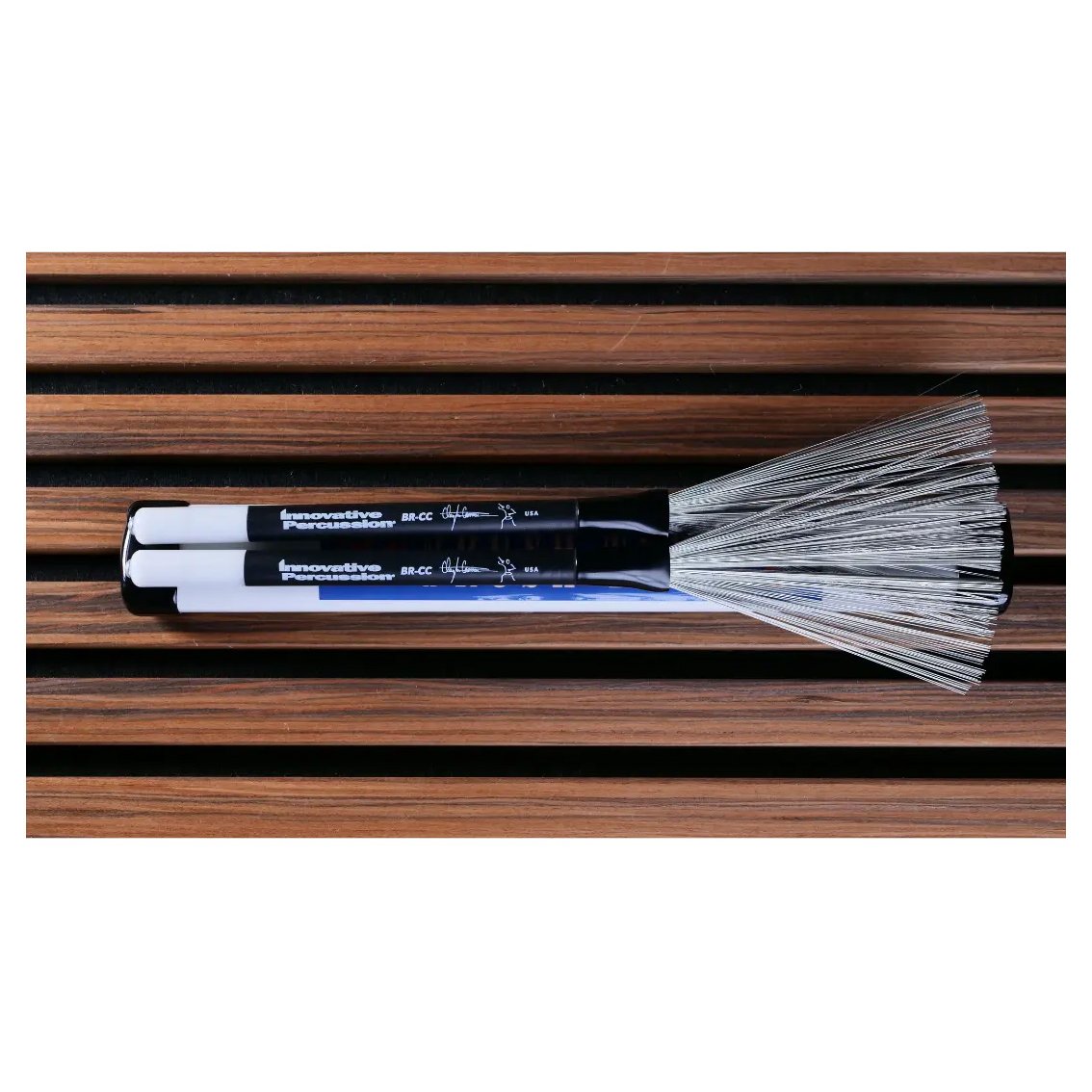 13Brush tube with innovative percussion brushes open