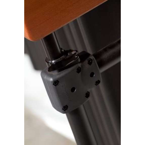 Marimba One 5.0 Octave Izzy Series Marimba with Traditional Keyboard and Basso Bravo Resonators